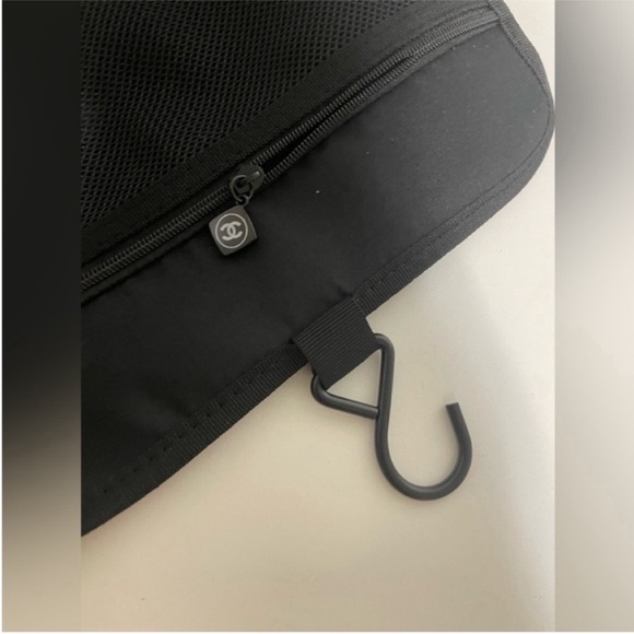 Chanel beauty gift travel cosmetic bag - Picture 8 of 15